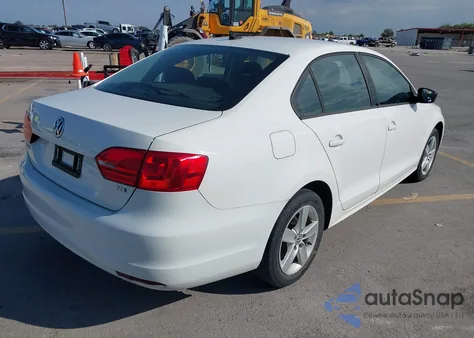 2014 Volkswagen Jetta 2.0L Tdi Value Edition from USA, damaged, VIN 3VWLL7AJ9EM286324